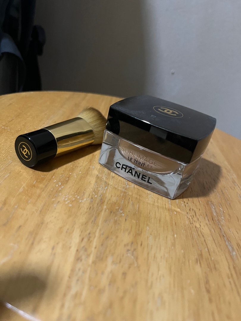 Chanel Sublimage Le Teint Ultimate Radiance Generating Cream Foundation 50mL with brush, Beauty