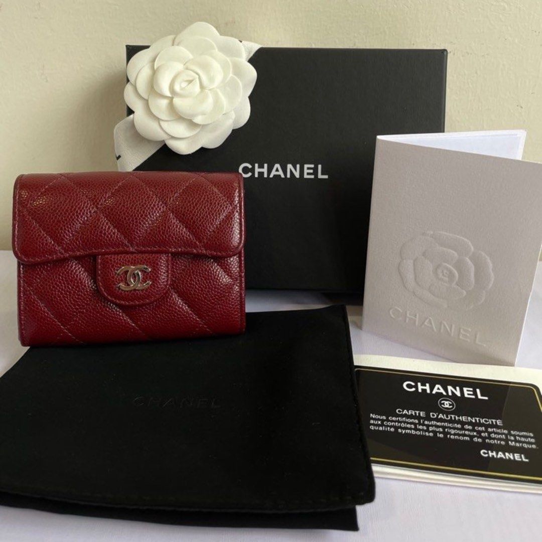 Chanel XL Cardholder in Burgundy Red, Luxury, Bags & Wallets on Carousell