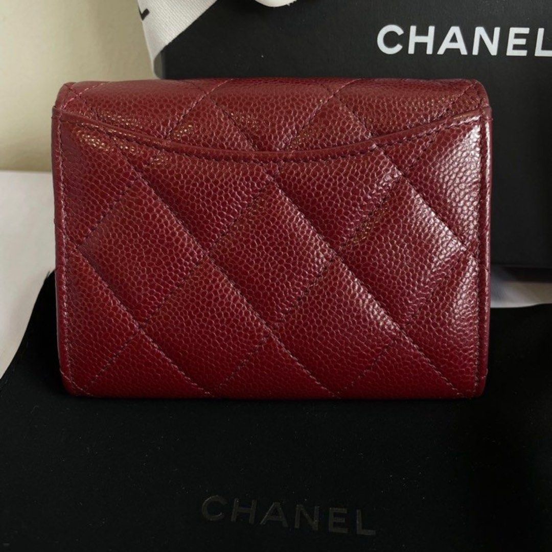 Chanel XL Cardholder in Burgundy Red, Luxury, Bags & Wallets on Carousell
