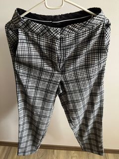 chequered pants