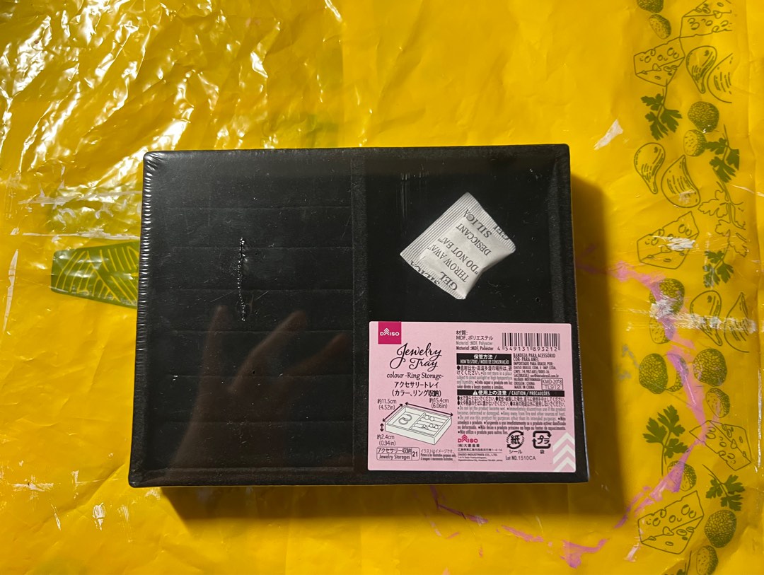 Daiso Jewelry Organizer, Women's Fashion, Jewelry & Organisers