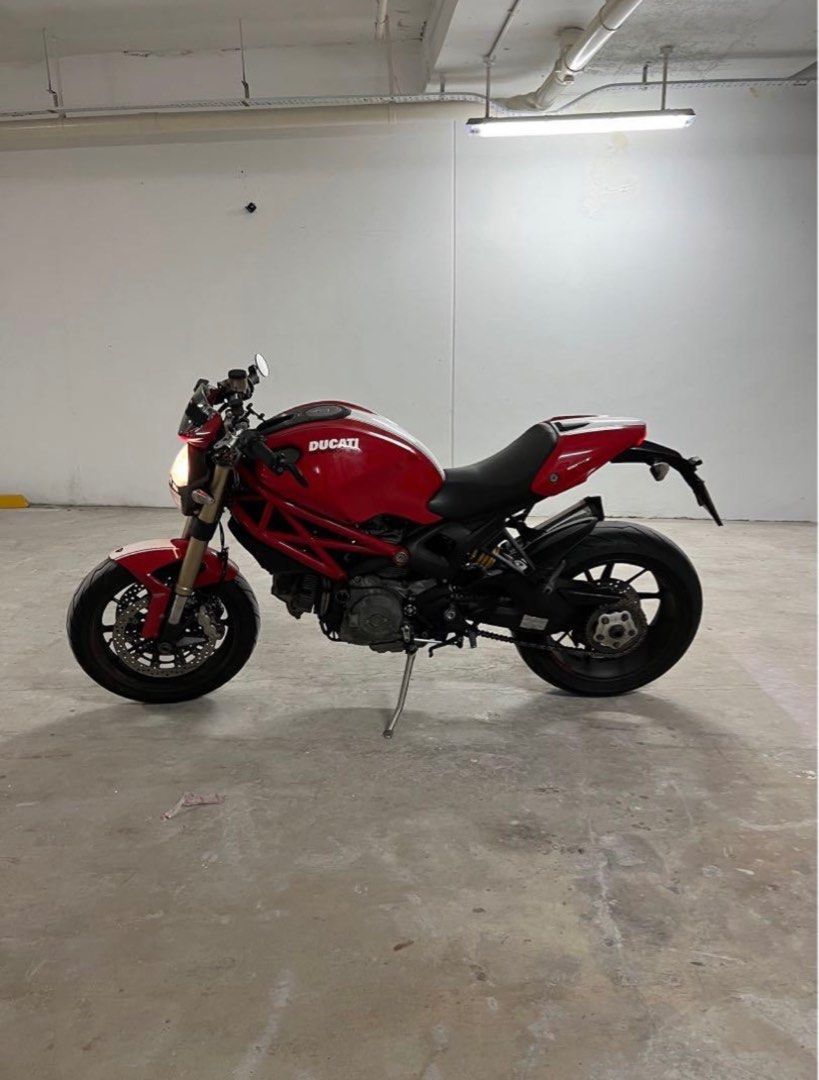 Ducati monster outlet 2031