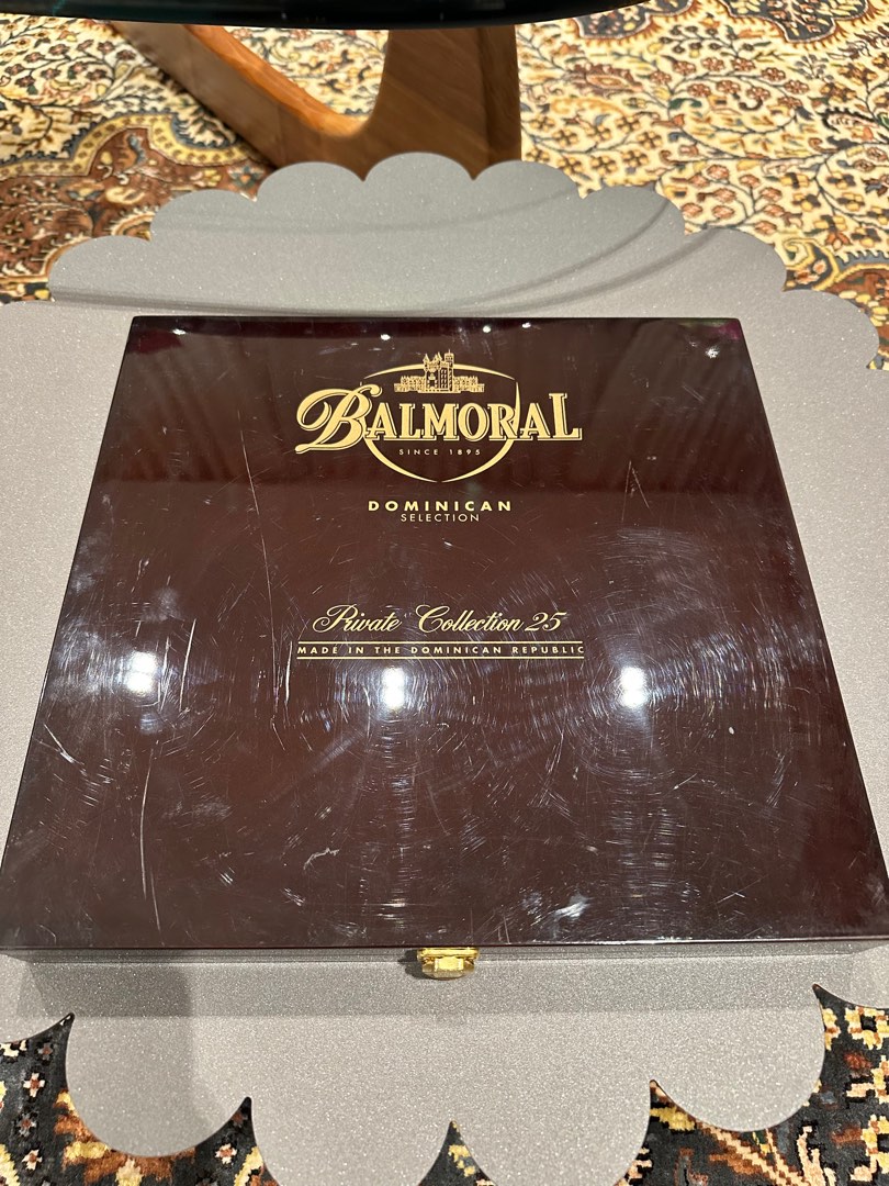 Empty Cigar box/ humidor, Everything Else on Carousell