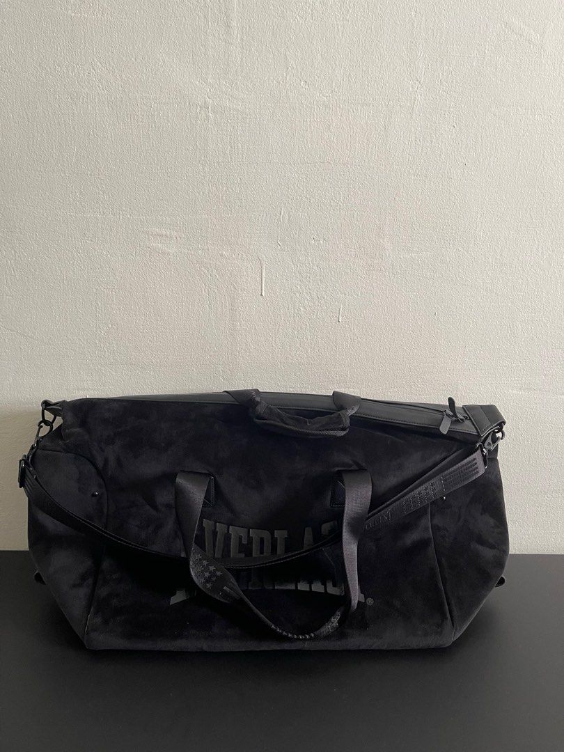 Everlast duffle bag, Men's Fashion, Bags, Sling Bags on Carousell