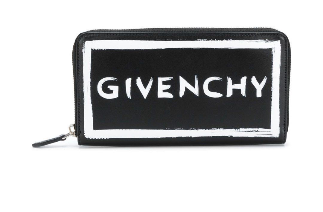 Givenchy （分類：銀包、卡片套）位於 Hong Kong。 由 sunnybb07 提交（商品編號 1205579855，圖片 4）。簡介： 。