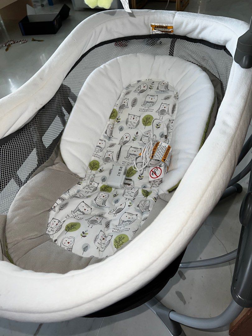 Graco baby discount bassinet swing