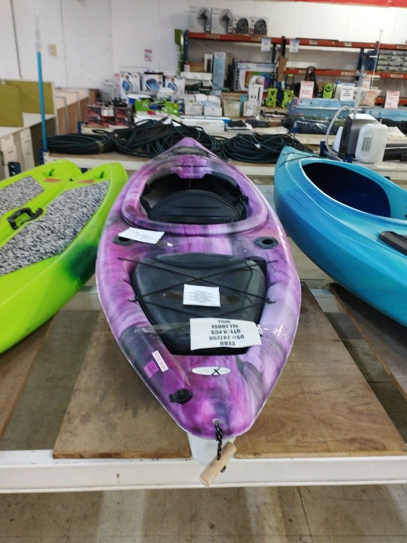 Kayak mustang 100 repaired 10ft w/o paddle, Sports Equipment, Other