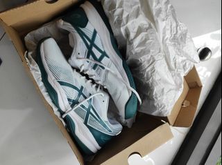 LIKE NEW! ASICS GEL GAME 8 size 44  Sepatu Olahraga Tennis Tenis