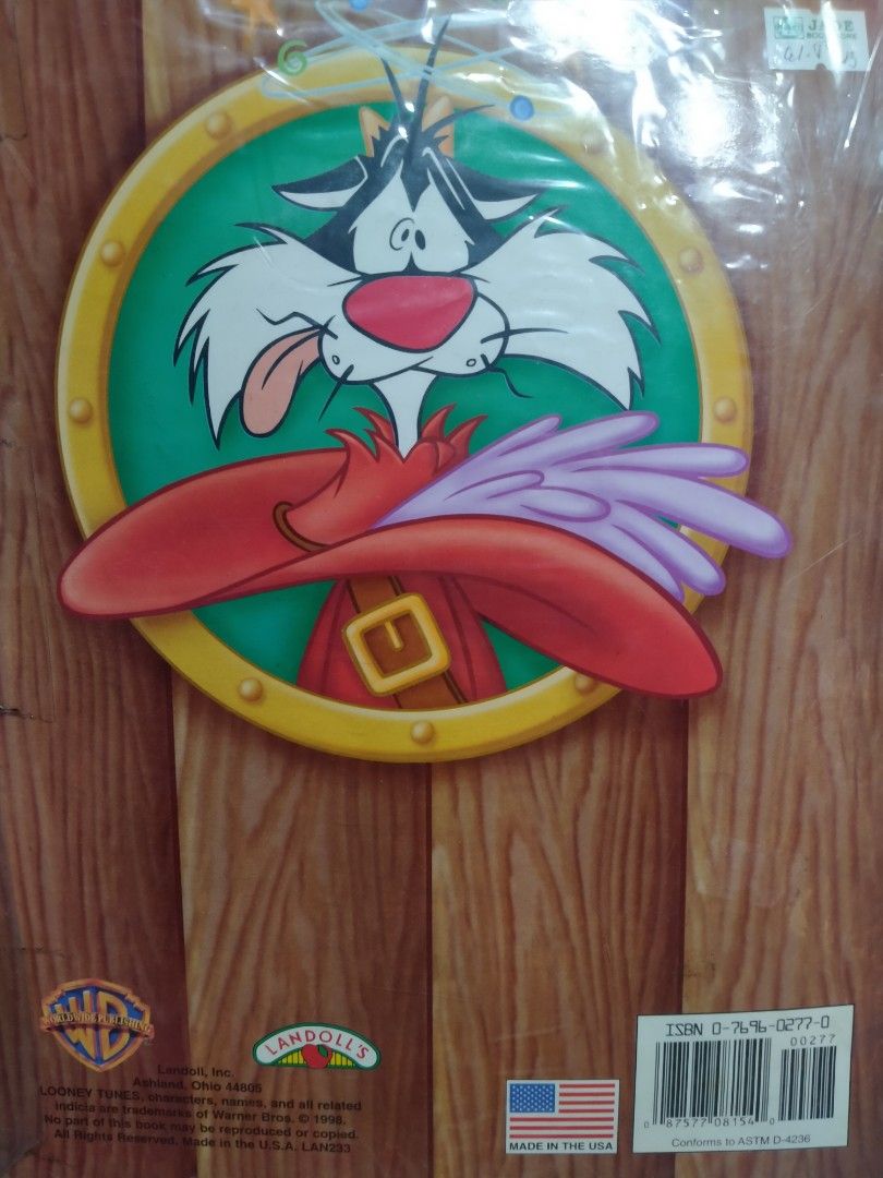 Looney Tunes Coloring Book, Hobbies & Toys, Books & Magazines, Children