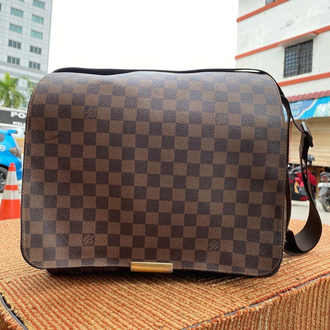 Louis Vuitton Messanger Bag (Harga Nett), Barang Mewah, Tas