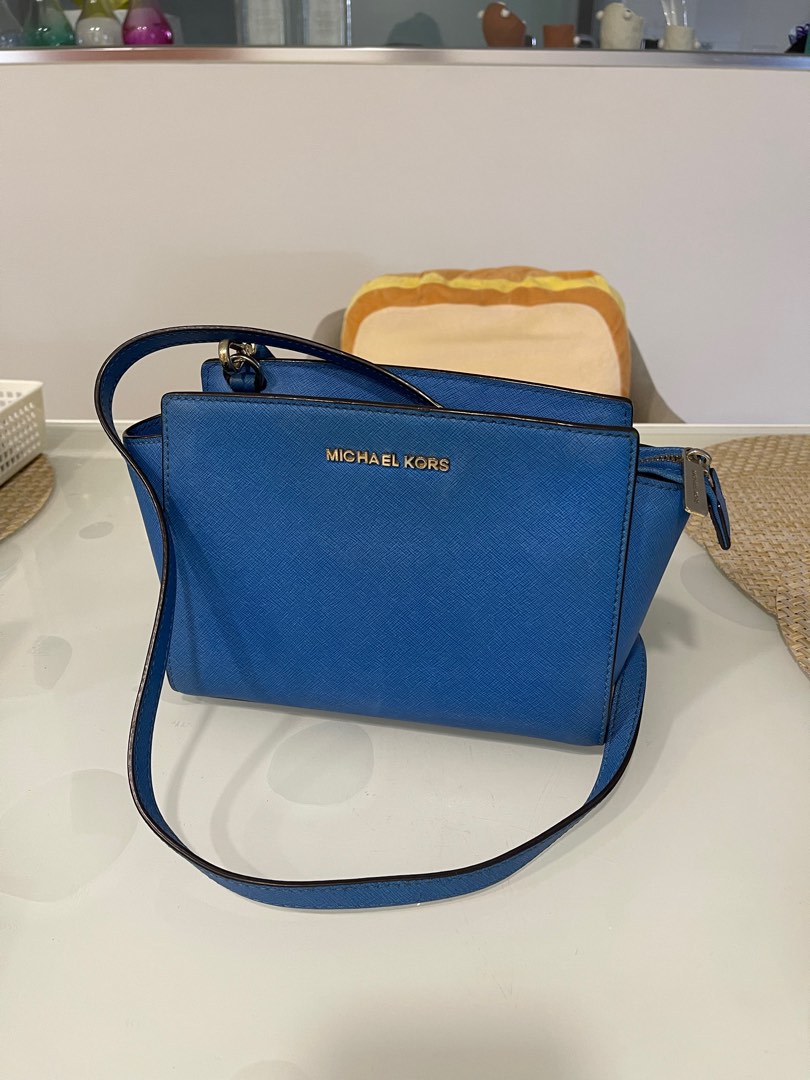 Michael Kors, Luxury, Bags & Wallets on Carousell