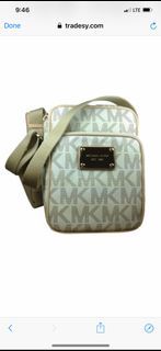 Michael Kors flight messenger bag