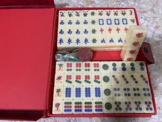 Mini Chinese Mahjong Board Game mahjong with Storage Box for Travel Board  Game Family Fun Toys