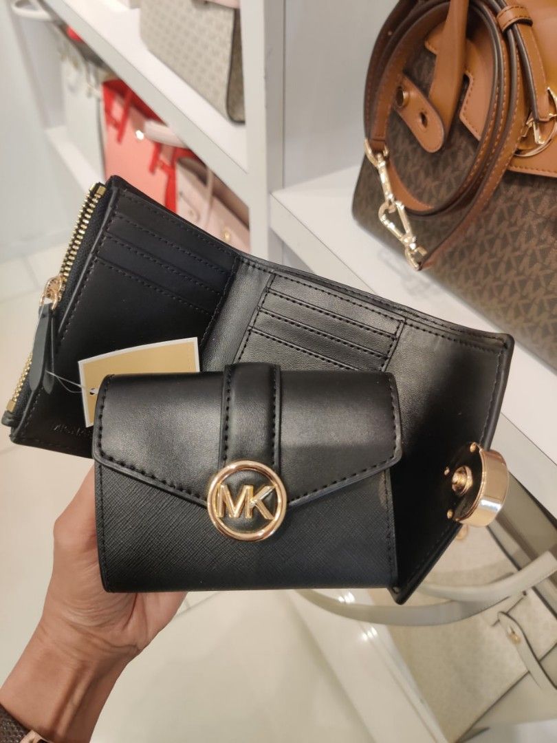 Knock off mk wallet deals