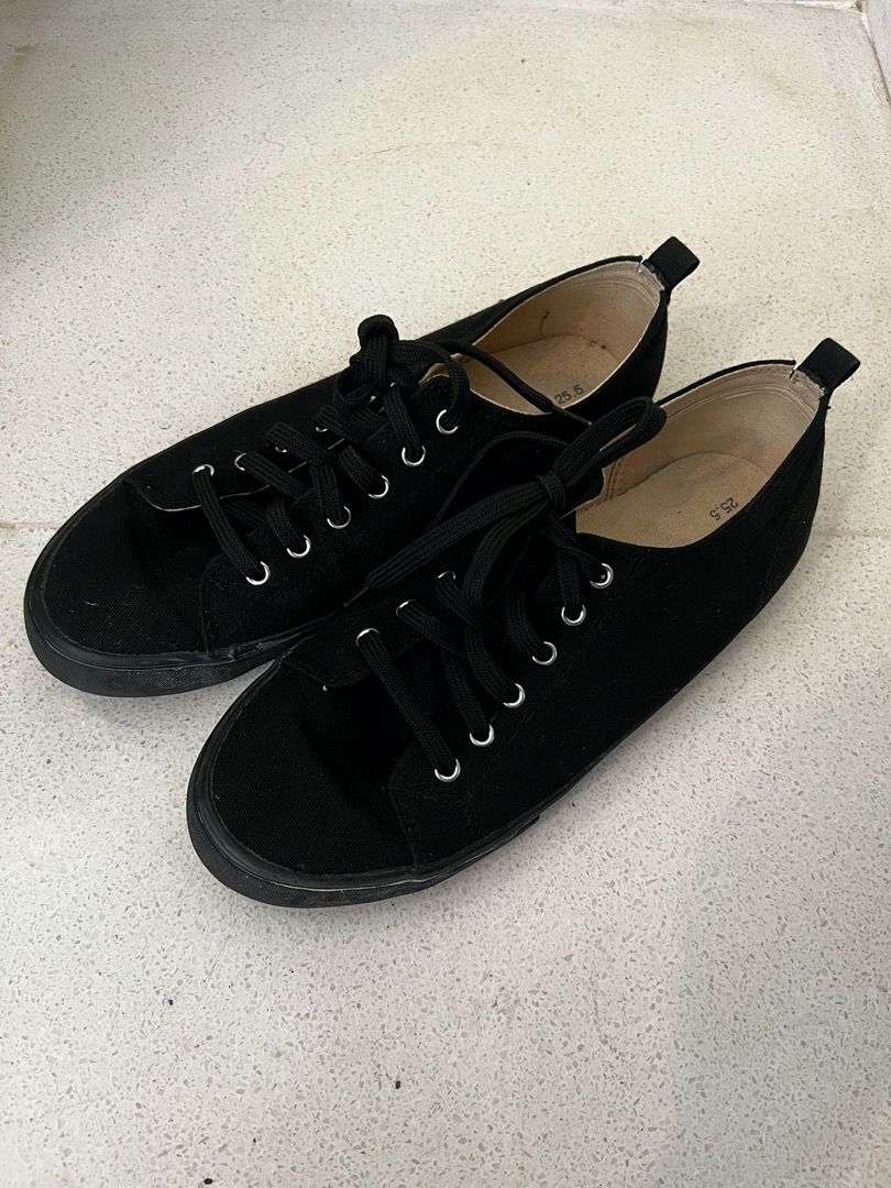 Muji canvas shoes 2025
