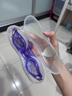 (Category: ) located in . Submitted by cutiesecondhandstore (Listing ID 1205500269, Image 1). Description: .
