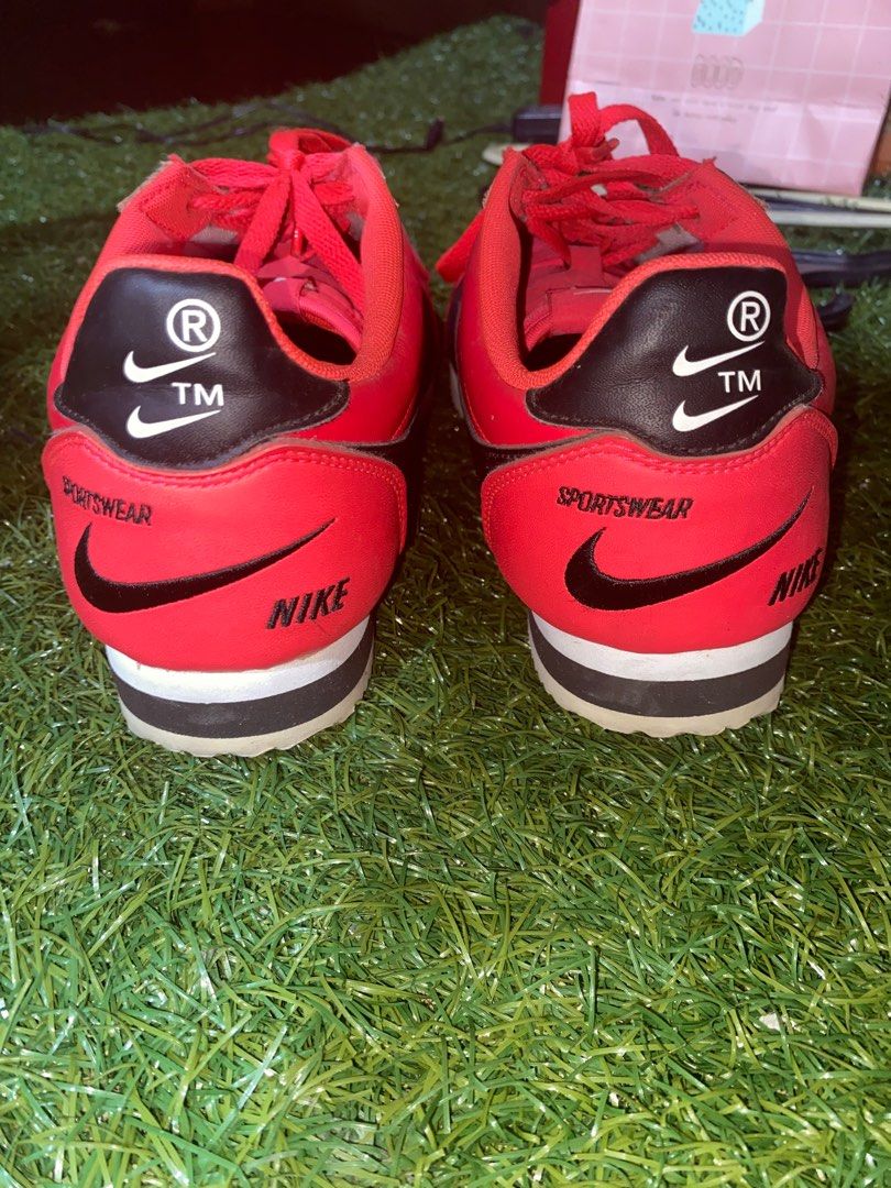 Nike deals cortez overbranding