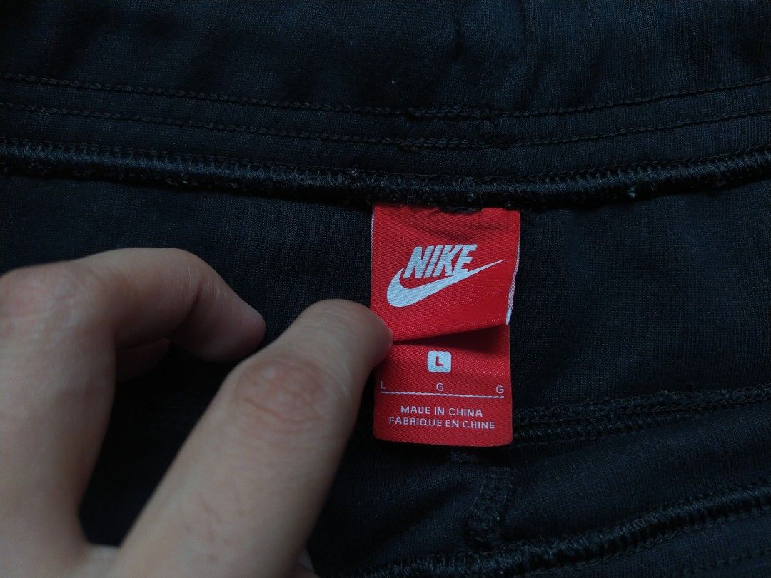 Nike Techfleece Pants Mens (Category: Activewear) located in Koronadal. Submitted by kenyakushop (Listing ID 1205634709, Image 3). Description: Nike Techfleece Pants Mens Size: Large on tag (30-34waist x 36-37l) Excellent No issues.