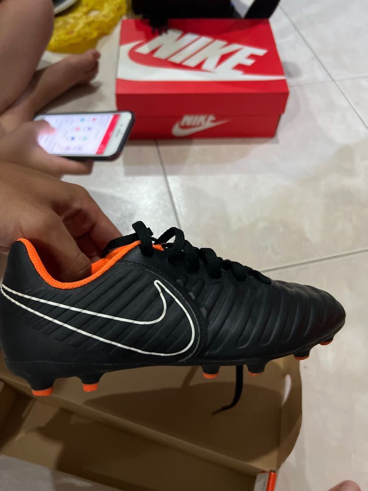 mens nike tiempo boots