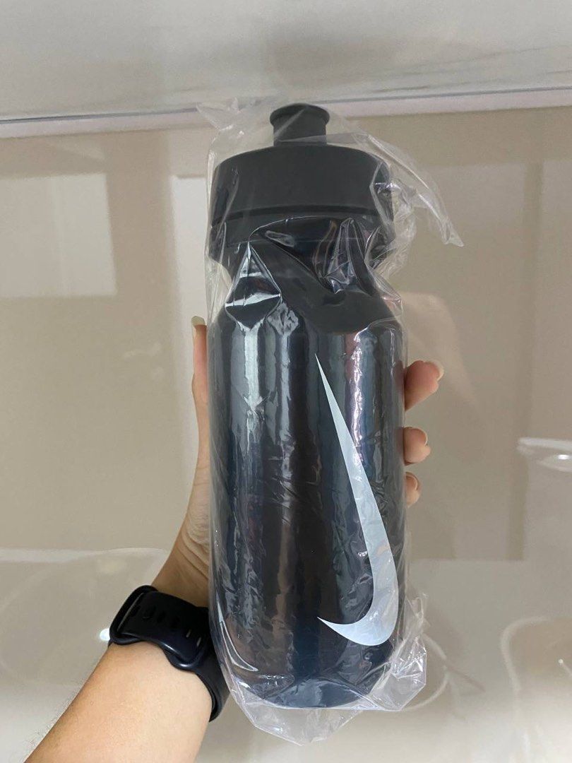 metal nike water bottle