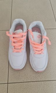(Category: ) located in . Submitted by janely88 (Listing ID 1205450871, Image 1). Description: .