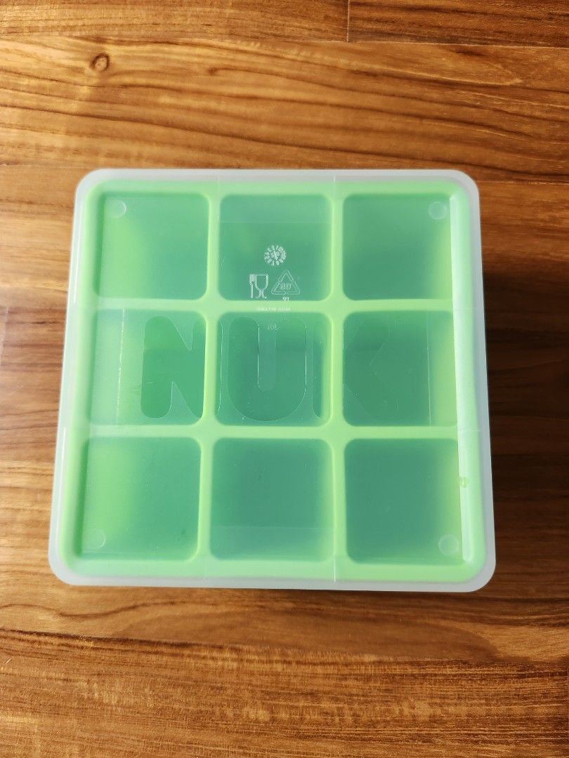 Nuk food cube hotsell tray with lid