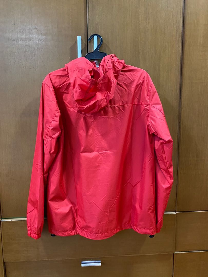 Official Ferrari Rain Jacket, Men's Fashion, Coats, Jackets and