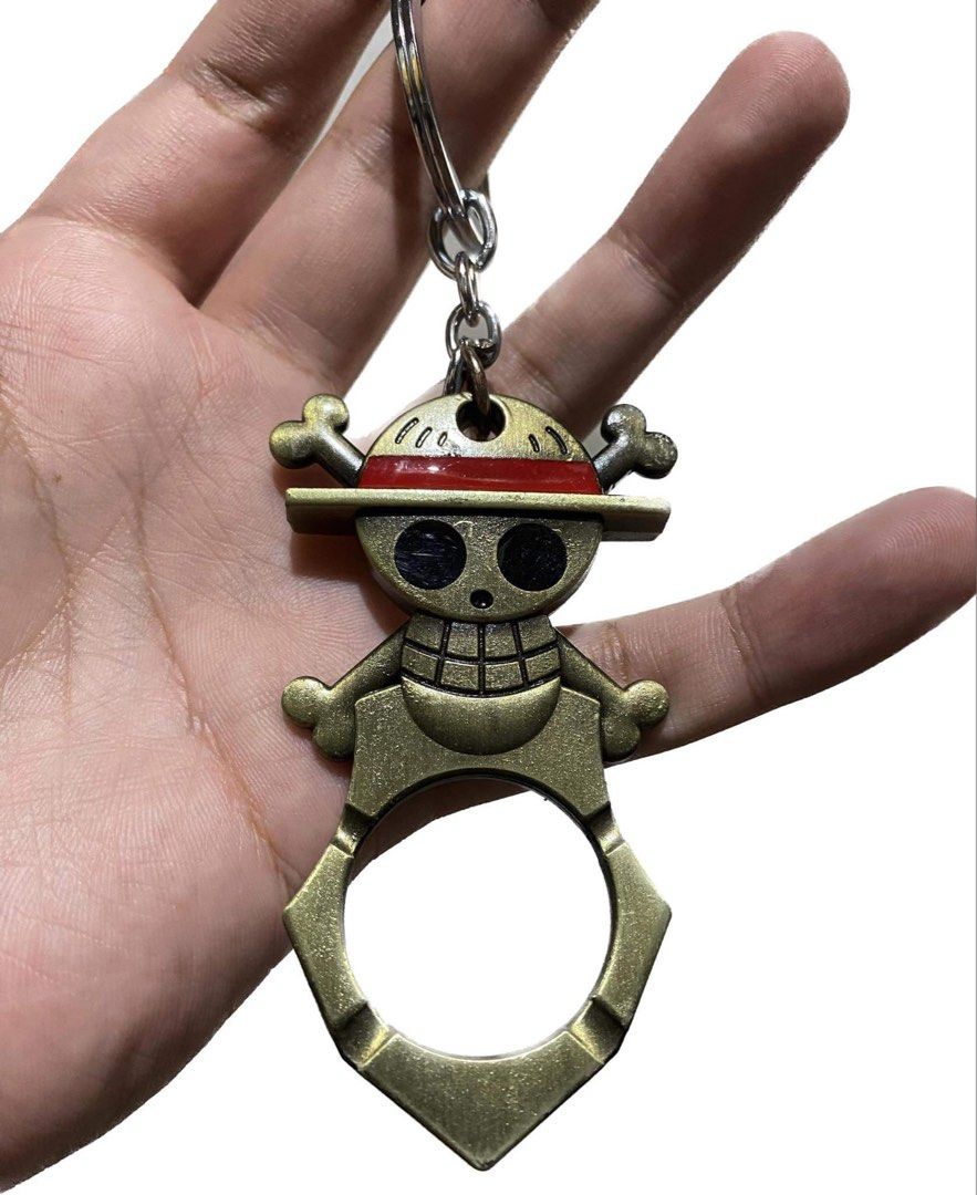 One Piece Straw Hat Skull keychain/bottle opener/key ring Metal