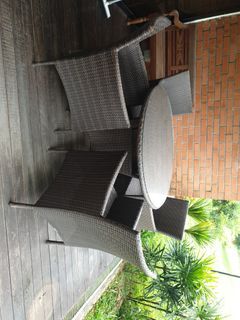 Outdoor chairs & table