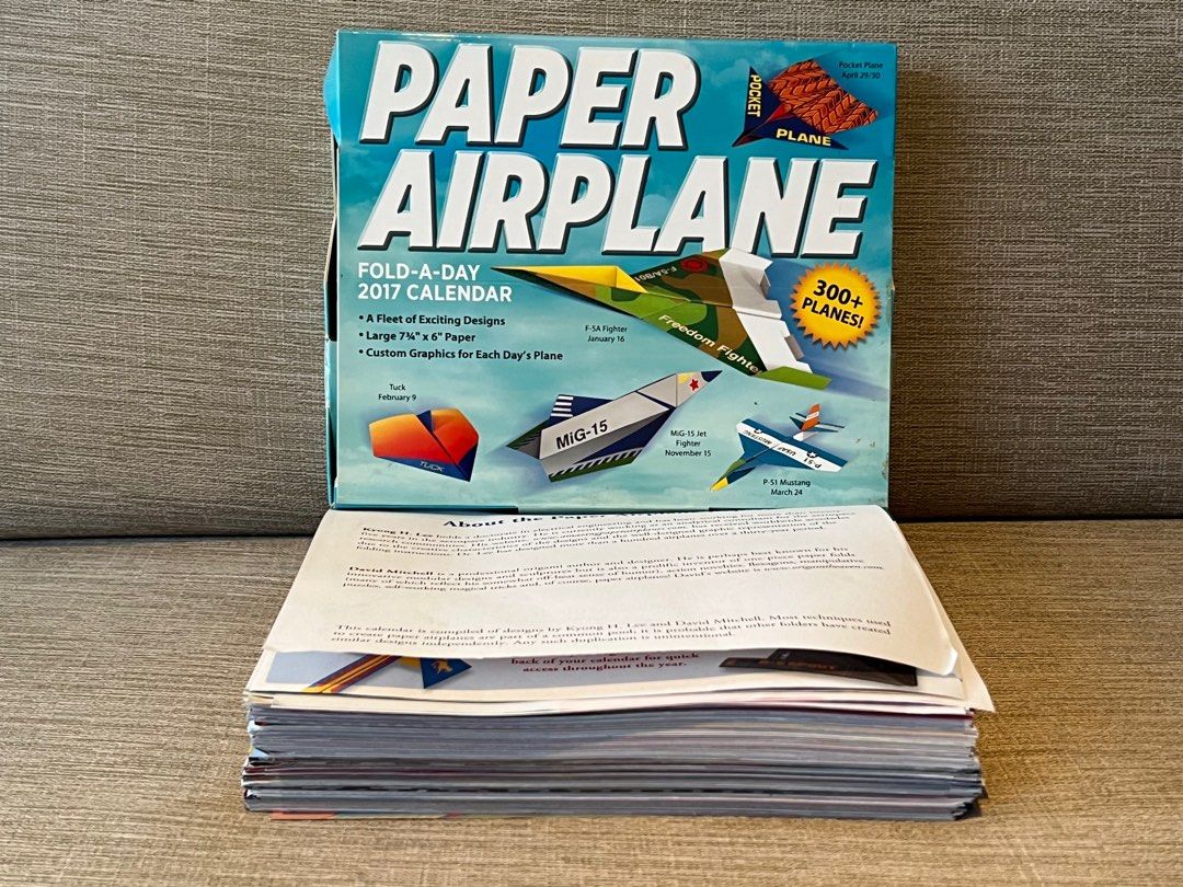 Paper Airplanes FoldADay 2017 Calendar, Hobbies & Toys, Toys & Games