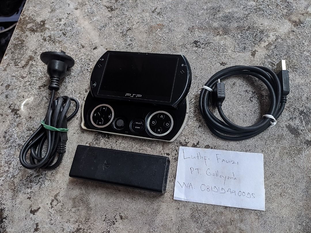 Playstation Portable PSP Go Black 16GB Full Game 025, Video Game - Main Image