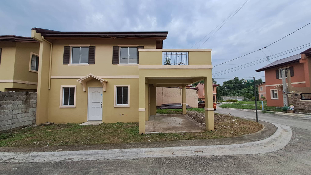 RFO House and Lot in Island Park Dasma Corner Lot near SM & La Salle
