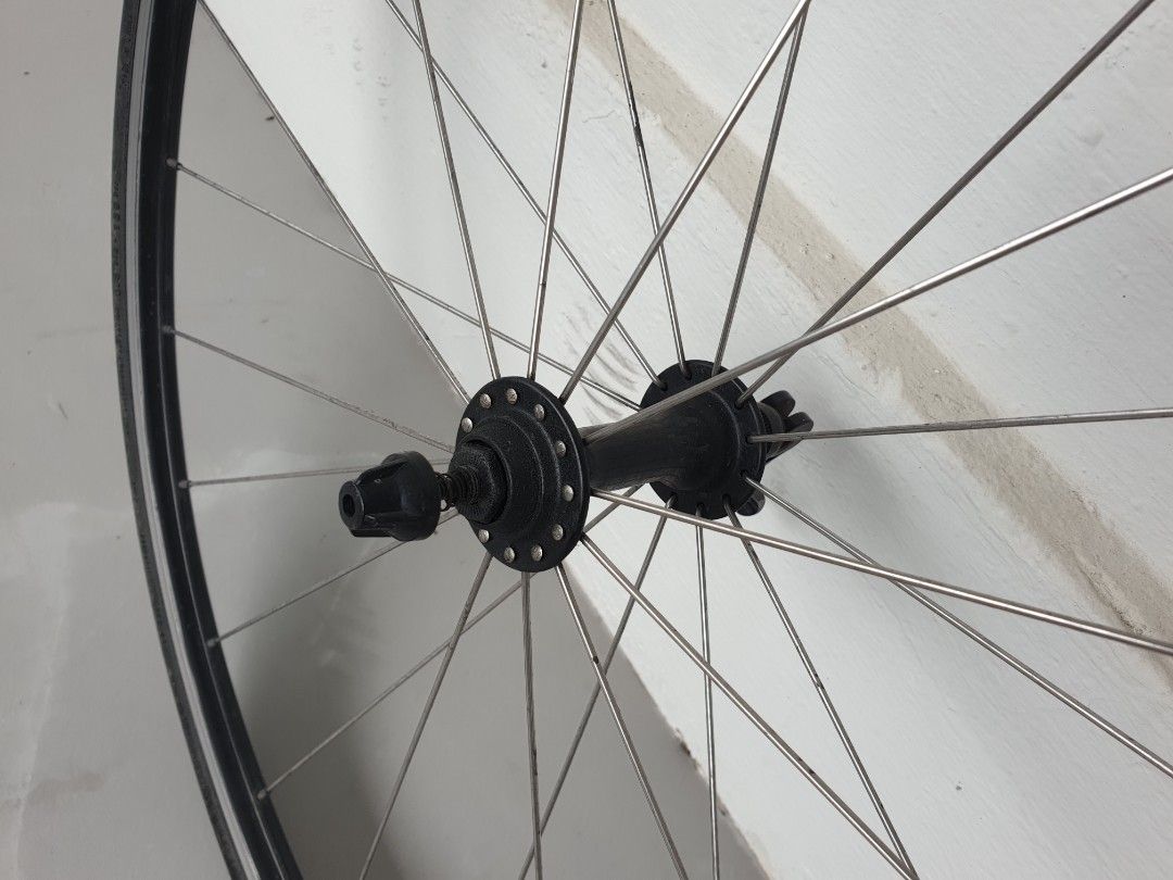 Road bike wheels 700c x 23, Sports Equipment, Bicycles & Parts, Parts