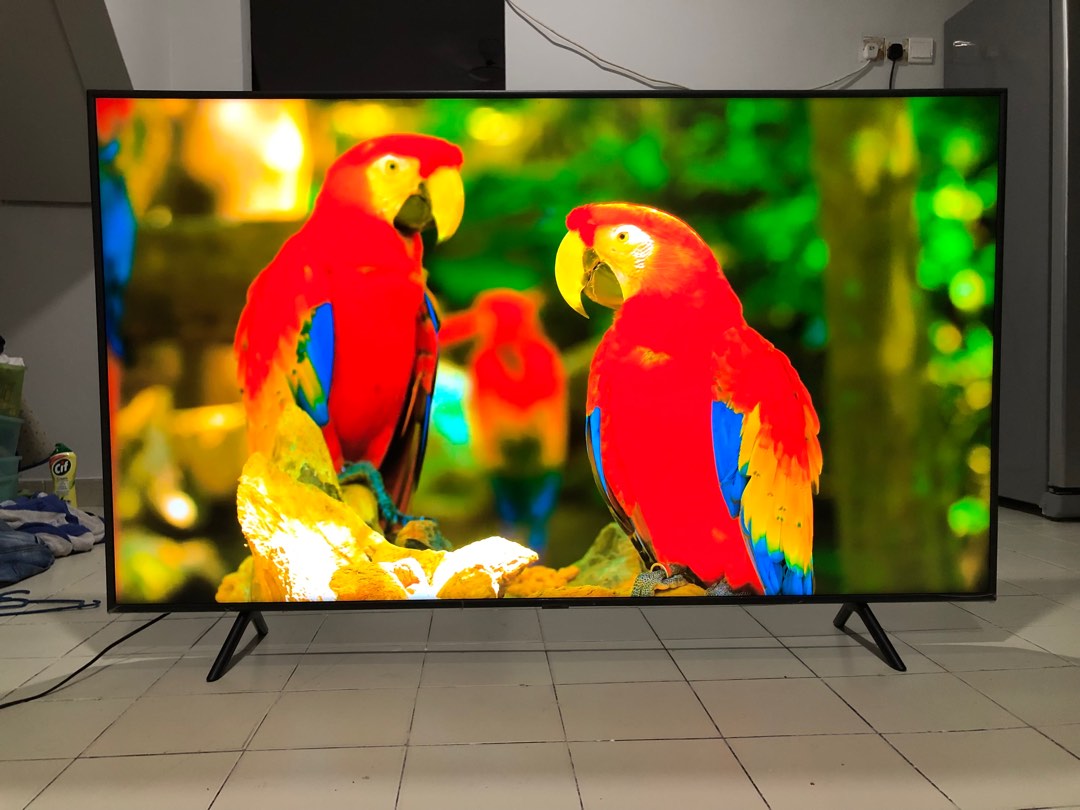 Samsung 7 series 65 inchi 4k smart led new condition display unit, TV