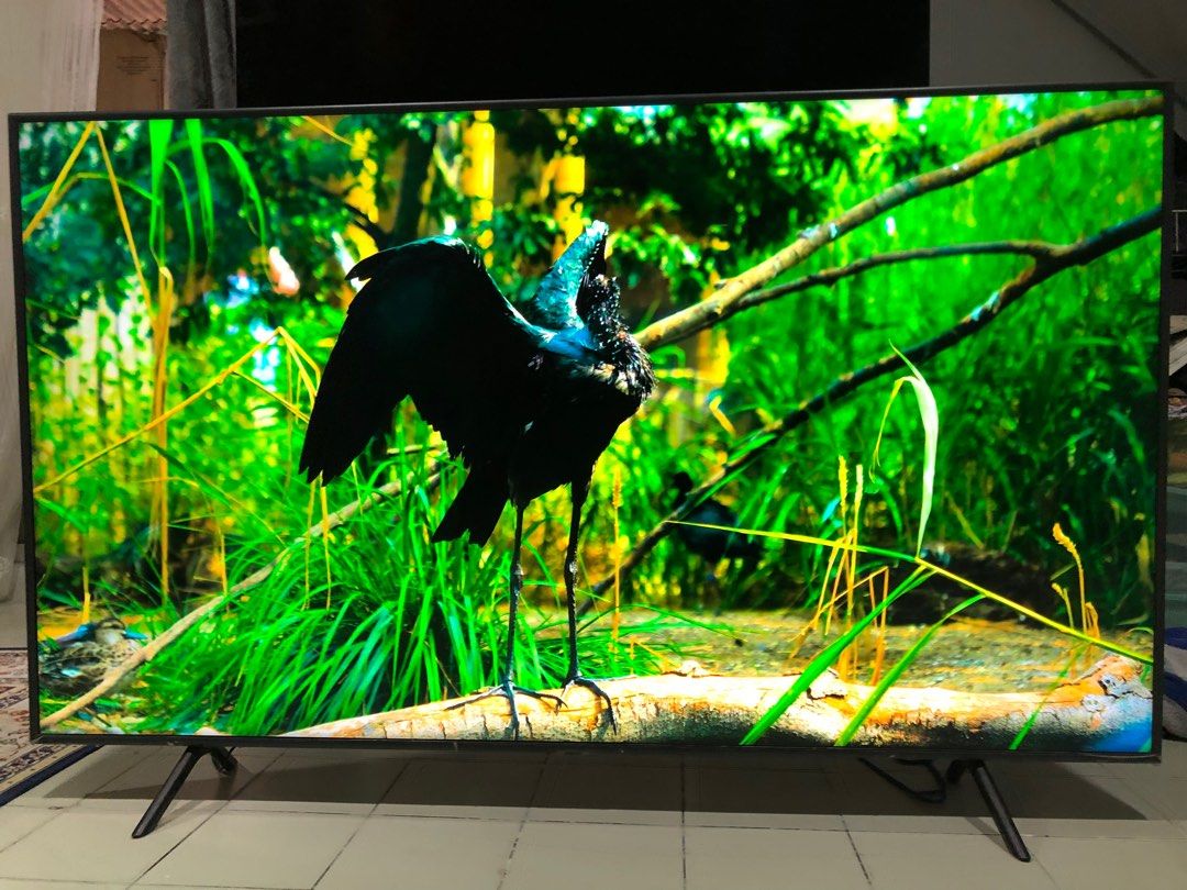 Samsung 7 series 65 inchi 4k smart led new condition display unit, TV