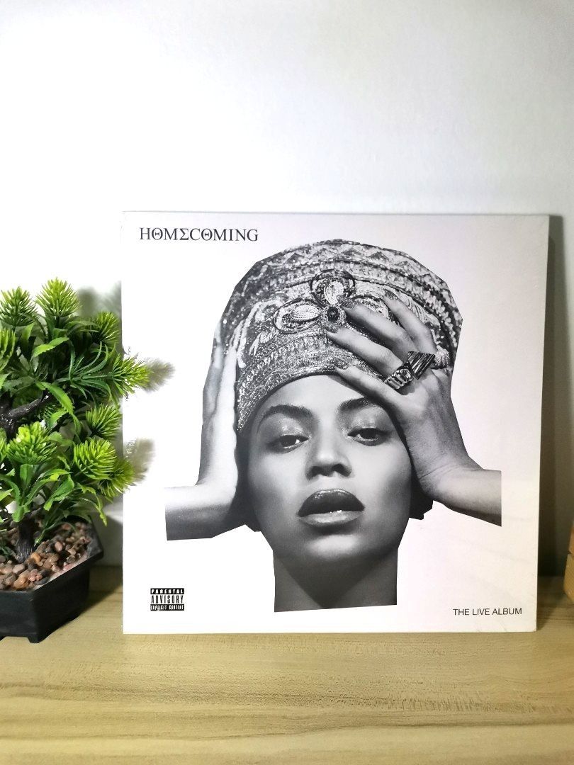 SEALED: BEYONCE- HOMECOMING (4LP DISC/BOXSET IN BLACK VINYL WITH 52 ...