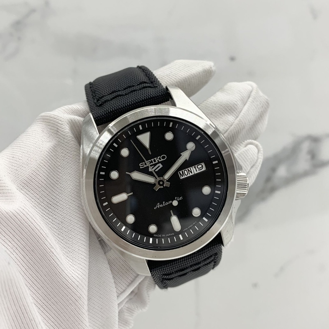 美品 SEIKO セイコー5 スポーツ 4R36-08L0 SRPE67K1 SEIKO セイコー  