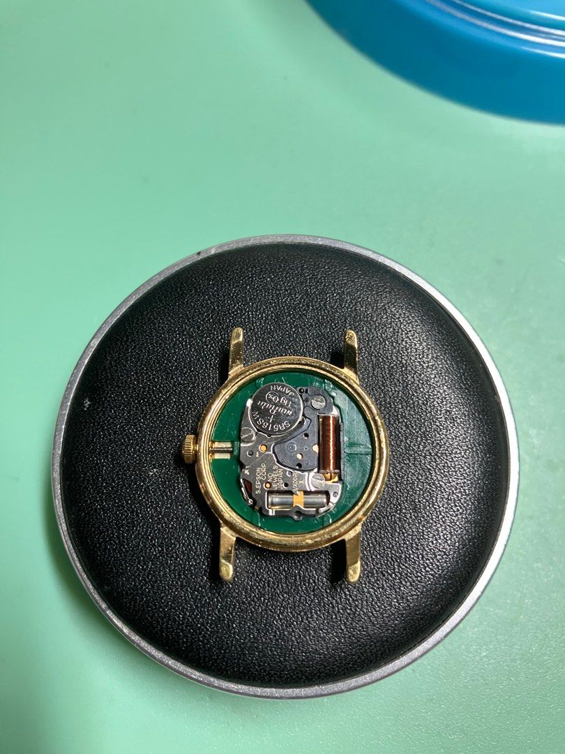 Montre Femme Seiko Vintage - Cadran Crème, Boîtier Argent Et Or, Mouvement Quartz