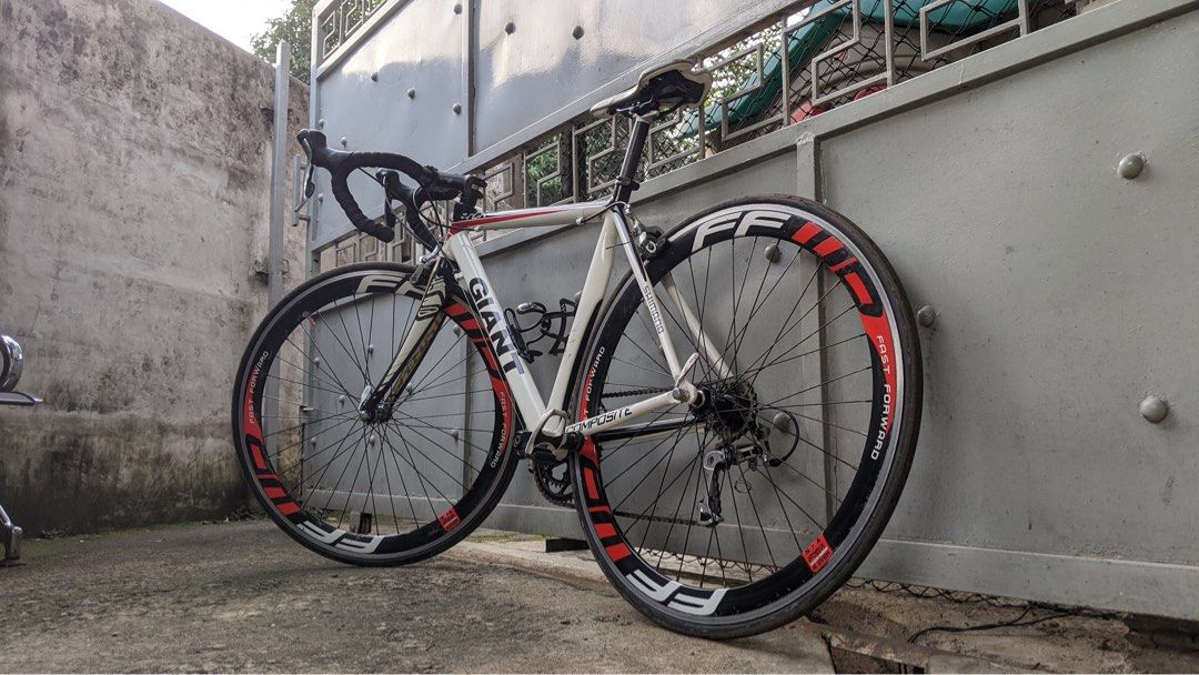 sepeda giant tcr