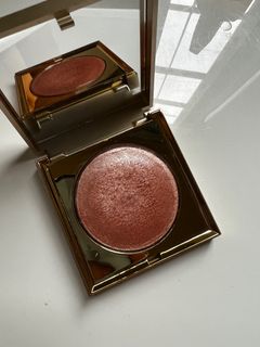 (Category: ) located in . Submitted by makeup_lover_88 (Listing ID 1205523030, Image 1). Description: .