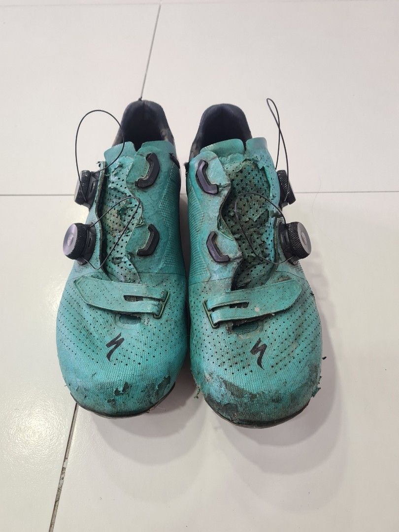 S works top shoes sagan
