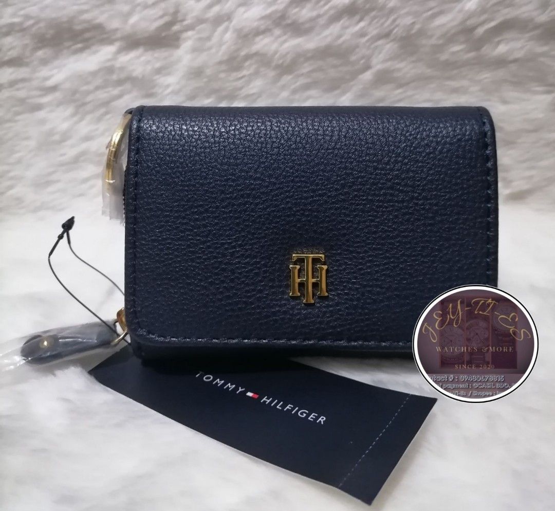 Tommy hilfiger wallet top small