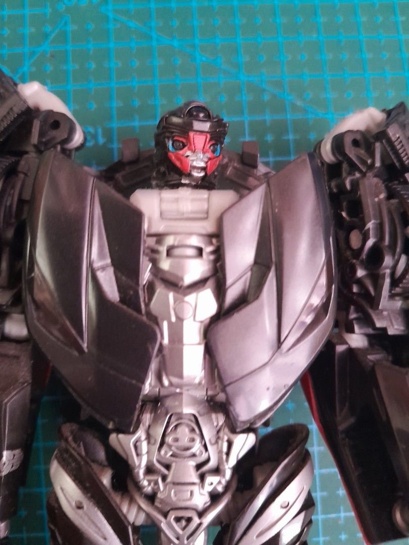 Transformers deluxe repaint drift crosshair hotrod set, Hobbies & Toys