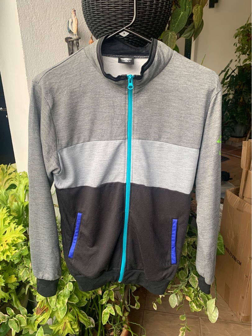 Umbro turtleneck top