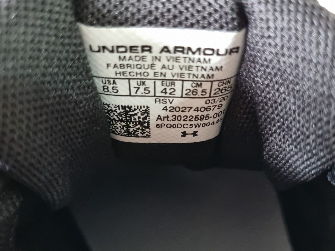 Under Armour Running Shoe, Men's Fashion, Footwear, Sneakers on Carousell
