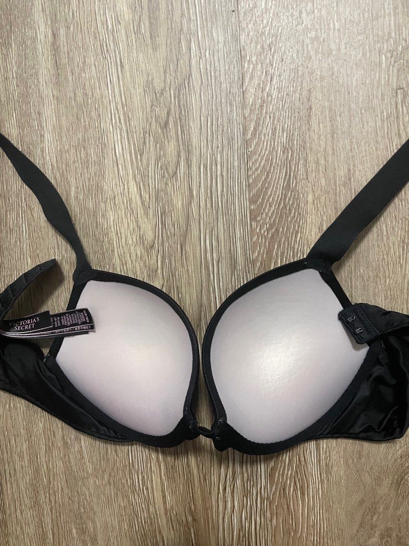Victoria's secret black blinged out bra