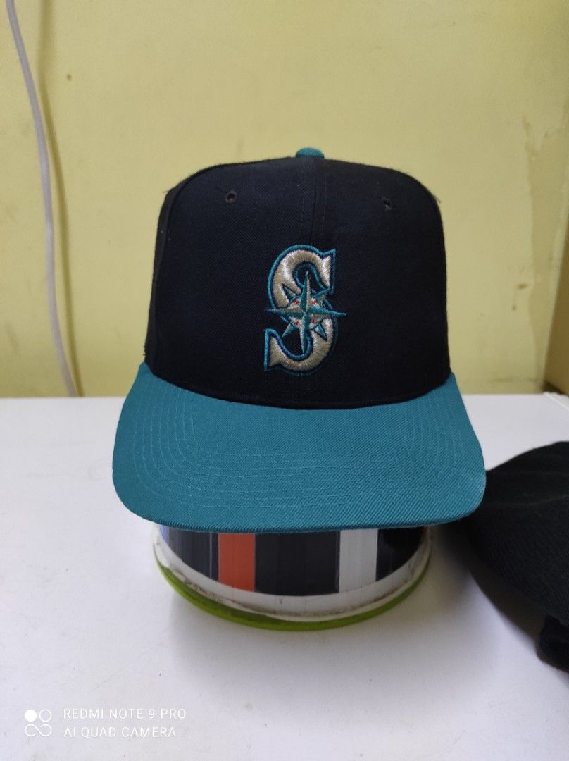 SEATTLE MARINERS VINTAGE 1990'S DIAMOND COLLECTION NEW ERA FITTED ADULT HAT  7 3/8