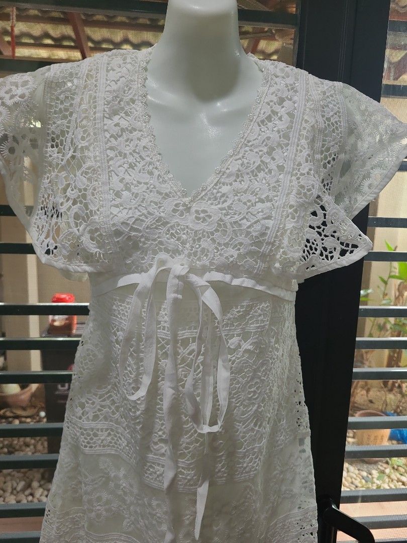 Floral Lace Butterfly Sleeve Top - White