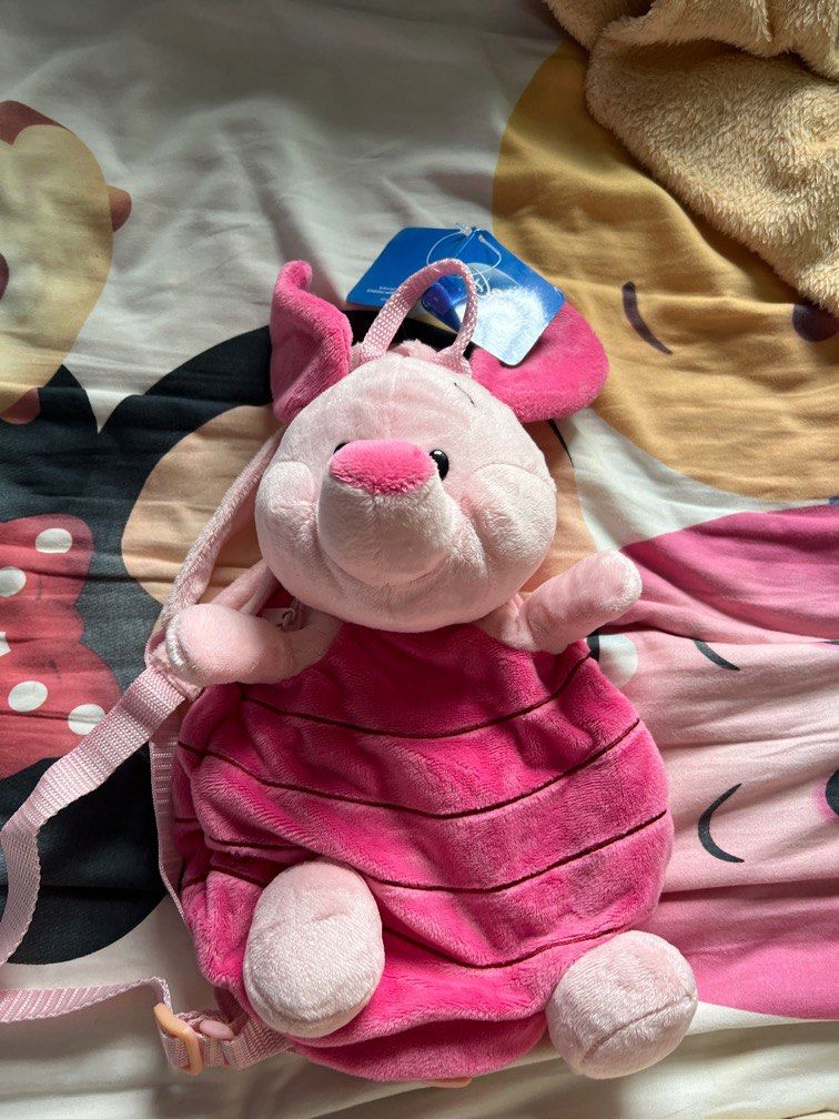 Piglet bag store