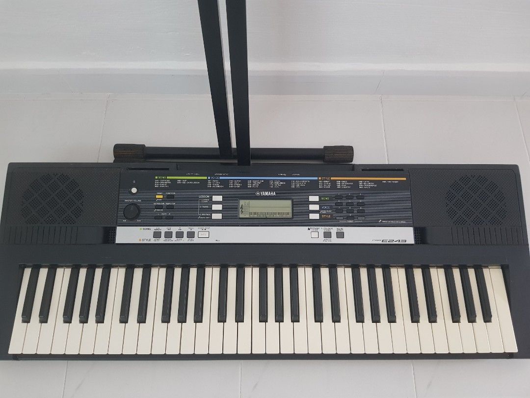 Yamaha PSR E243 Portable Digital Keyboard (61key keyboard that